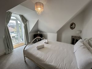 Photo 13- click for photo gallery